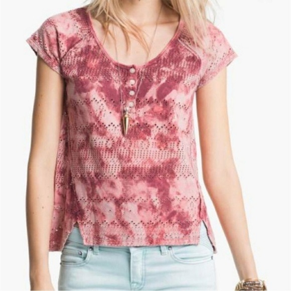 Free People Pink Tie Dye Short Sleeve Mesh Pink Henley Top, Size M - Picture 1 of 7